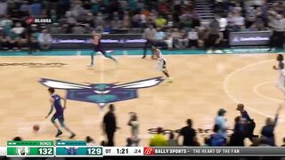 Jaylen Brown gave Miles Bridges a taste of his own medicine 
