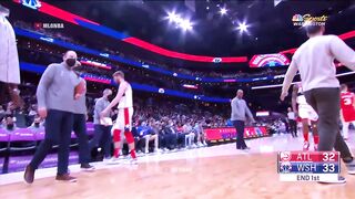 Kyle Kuzma hit a half court too bad it doesn't count 