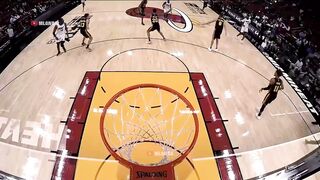 Kyle Lowry to Bamonte Adebayo for the reverse alley oop 