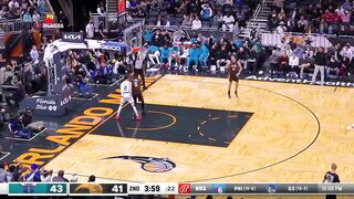 LaMelo Ball dribbles his way into Shaqtin 