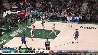 LaMelo just dropped Jrue Holiday so crazy 