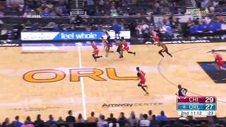 Lonzo Ball makes an impossible save 