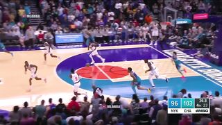 Michael Jordan's frustrated reaction to Kelly Oubre's shot 