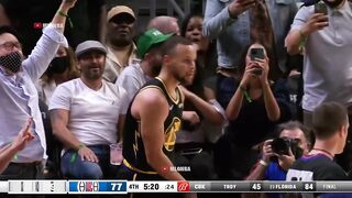 Nuclear Stephen Curry trolls ref with a 'T' celebration 