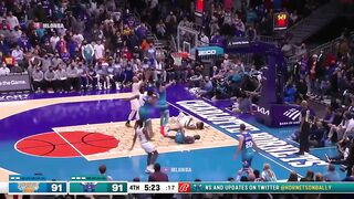 Obi Toppin and Miles Bridges trade windmill dunks 