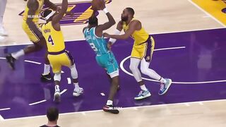 Rajon Rondo was given a flagrant 2 and ejected for this foul 
