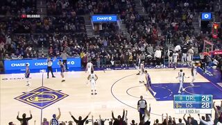 Steph Curry a damn cheat code 