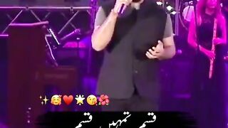 song status live perfomance