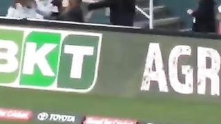 1 bowl 16 runs in cricket history during this BBL