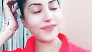 Clip song