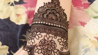 Beautiful mehndi design