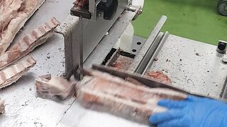 Meat cutting skill on machine