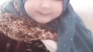 hajabi girl recite surah yaseen