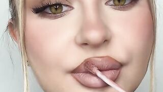 How to make bigger lips with lipstick
