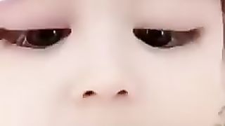 China cute baby status