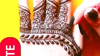 latest mehndi design back hands fingers