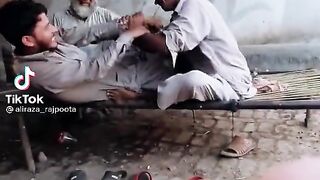 Baabey se panga mehnga per gia.