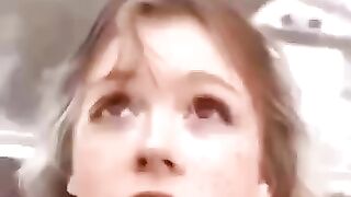 Ура пошёл снег)))