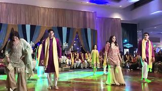 Hawa Hawa ,high rated dance