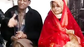 60سال کا بوڑھے سے 18 سال کی لڑکی کی پسند کی شادی۔دیکھیں