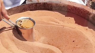 Tasty Mud turkish street coffee making