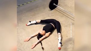 Amazing Flexible Girl