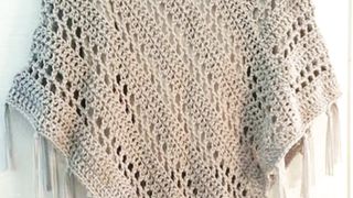 Stylish crochet poncho designs for girls