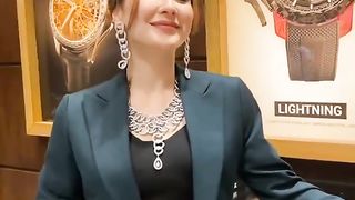 hania Amir
