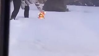 Развел жену 