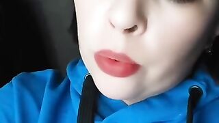 Вкрутил мне сосед.