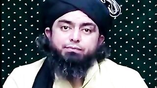apny ap ko firqo se pak rakho