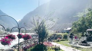 Beautiful recitation with scenery