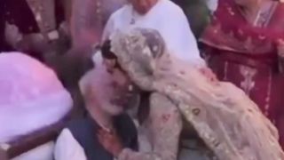 video of a father at his daughter's rukhsati time