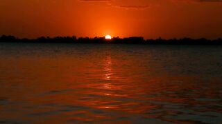 Experience the Magic of a Summer Sunset at the Lake: Captivating Views and Soothing Vibes