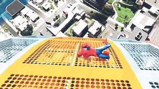 GTA 5 Spiderman jump off the Mega Ramp