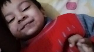 2 years child sing naat
