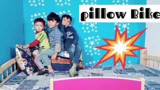 Pillow ko bike bana di bacho ne