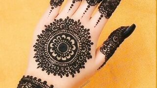 Tikkia Mehndi designs