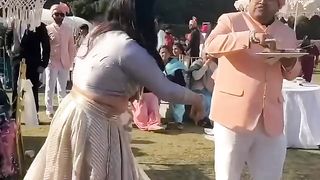 Ye dupatta nahi aasan ????