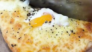 EGG AND CHEESE TOAST