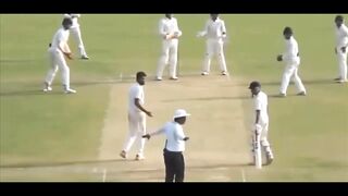 Weird bawling action ever in cricket history ????