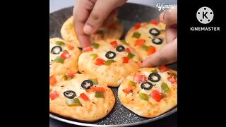 How to make pizza at home/ mini pizza at home/ pizza recipes