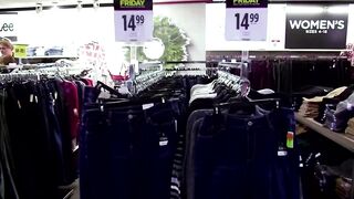 Holiday retail sales up as online shopping booms