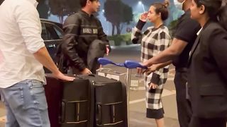 Arbaaz Khan & Malaika Arora with their Son in Airport