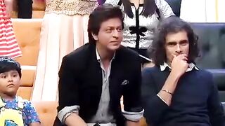 After all, why has Shahrukh Khan taken an autograph on his hands from a woman?
