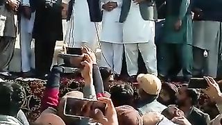 شاہ صاحب کا میڈیا سے گفتگو کرتے ہوئے