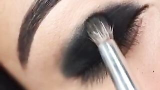 Eye makeup