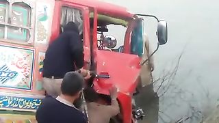 Motorway police Help in accident