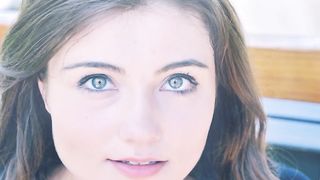 Adria Rae Short biography| Beautiful and Cute Girl Adria Rae lifestyle