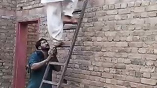 Pakistani man very hardworking